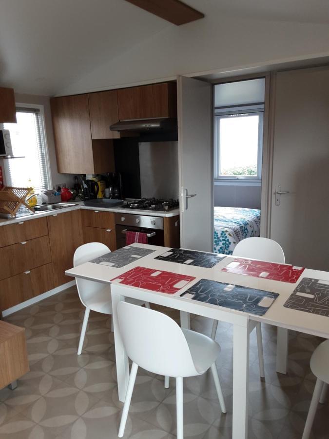 Appartement Le Logis De La Girafe à Litteau Extérieur photo